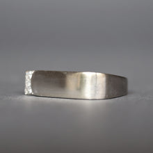 Load image into Gallery viewer, Vintage mid-century modern ring with diamonds in 14ct white gold
