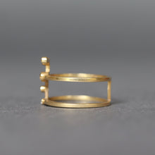 Load image into Gallery viewer, &#39;Cassiopeia&#39; diamond star ring by Sophie Bille Brahe in 18ct gold
