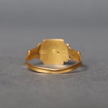 Load image into Gallery viewer, Antique Victorian era enamel plaque ring with pansy in 18ct gold
