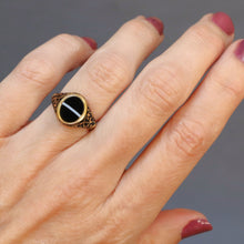 Load image into Gallery viewer, Antique Victorian mourning ring with agate &amp; enamel in 18ct gold
