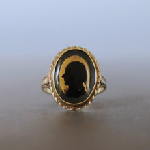 Load image into Gallery viewer, Antique silhouette ring. Georgian silhouette ring. Antique portrait ring. Georgian portrait ring. Male silhouette ring. Verre eglomise. Verre eglomise ring. Verre eglomise jewelry. Verre eglomise jewellery. Antique verre eglomise. 
