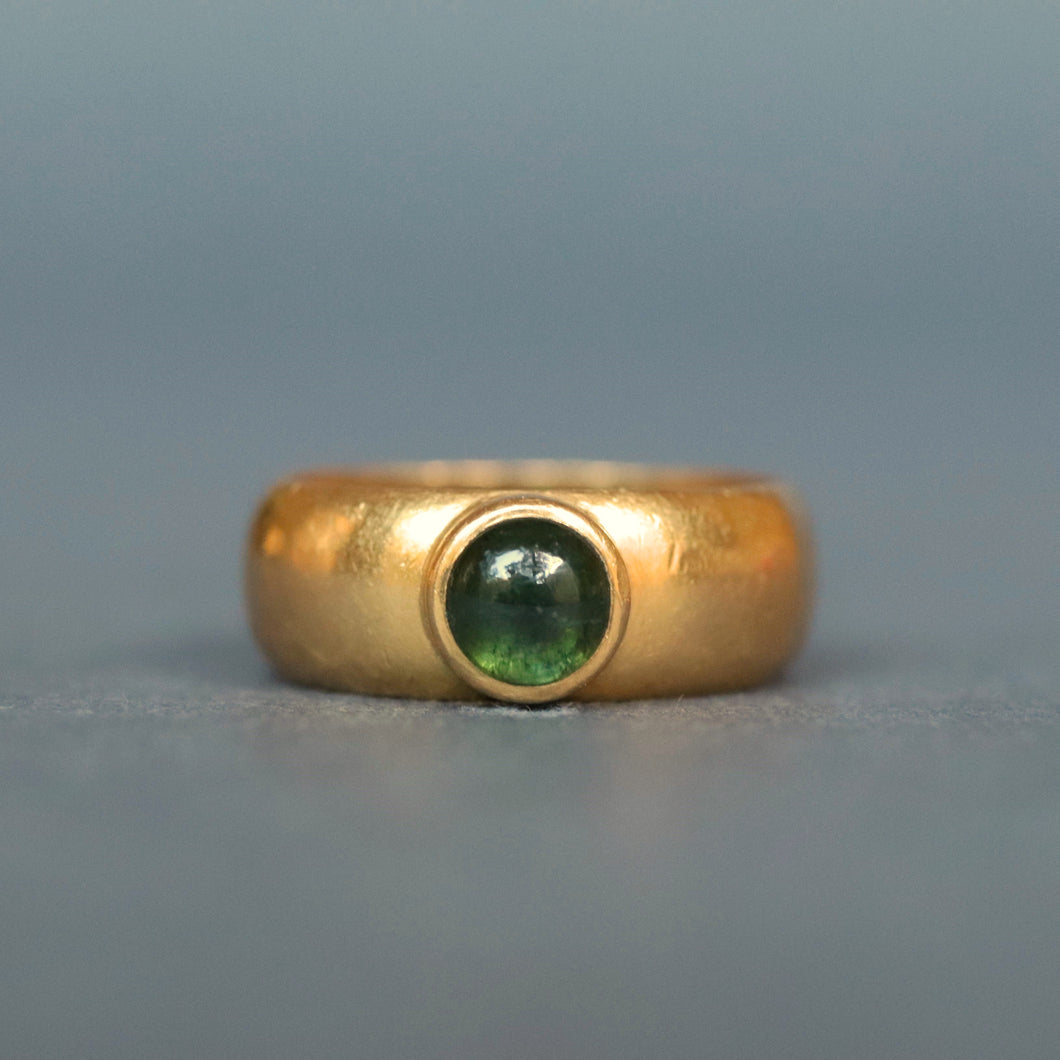 Antique stacking ring. Antique tourmaline ring. Antique cabochon ring. Cabochon tourmaline ring. Tourmaline stacking band. Edwardian stacking band. Edwardian tourmaline ring. Edwardian cabochon ring. 23ct gold ring. 