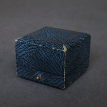 Load image into Gallery viewer, Vintage blue ring box. Vintage ring box. Blue ring box. Faux leather ring box. Black velvet ring box. Vintage faux leather ring box.
