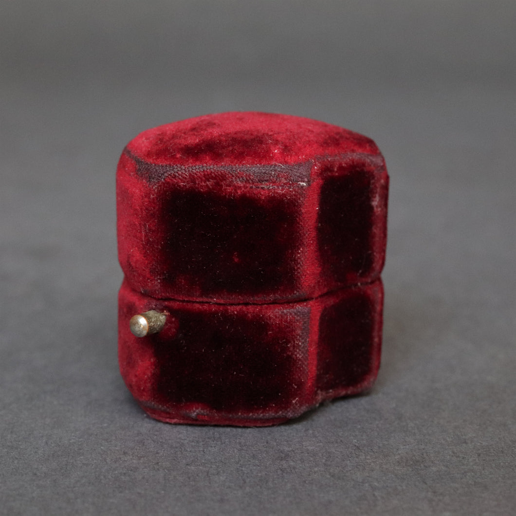 Velvet ring box. Antique velvet ring box. Victorian ring box. Victorian velvet ring box. Red velvet ring box. Burgundy velvet ring box. Shield shaped ring box. Vintage velvet ring box. Vintage red velvet ring box.