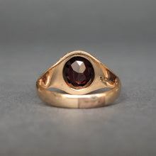 Load image into Gallery viewer, Antique Edwardian era belcher set garnet ring in 9ct gold
