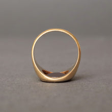 Load image into Gallery viewer, Vintage carnelian intaglio ring carved with a buck in 18ct gold
