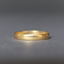 Load image into Gallery viewer, Vintage wedding band. Vintage wedding ring. Vintage stacking band. Vintage stacking ring. Simple wedding band. Simple wedding ring. Classic wedding band. Classic wedding ring. 18ct gold wedding ring. 18ct gold wedding band. 18k gold wedding ring.  18k gold wedding band.
