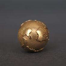 Load image into Gallery viewer, Vintage globe pendant with Florentine finish in 18ct gold
