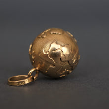 Load image into Gallery viewer, Vintage globe pendant with Florentine finish in 18ct gold
