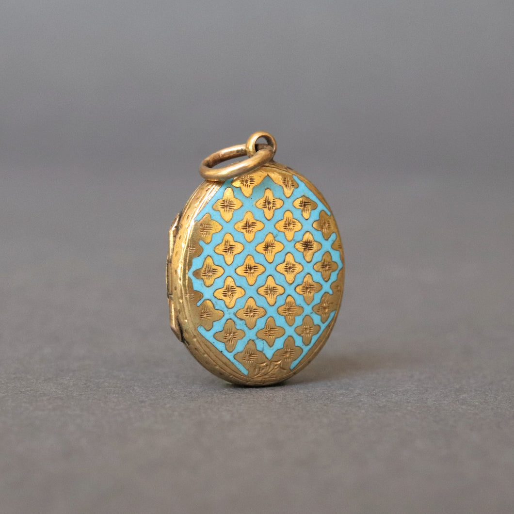 Antique blue enamel locket. Antique enamel locket. Blue enamel lattice locket. Victorian enamel locket. Victorian blue enamel locket. Order of the Garter locket. Antique gold locket. Antique blue enamel pendant. Antique enamel pendant. Victorian enamel pendant. Victorian blue enamel pendant. 