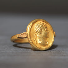 Load image into Gallery viewer, Ring depicting ancient Greek coin, Agathocles &amp; Zeus in 18ct gold
