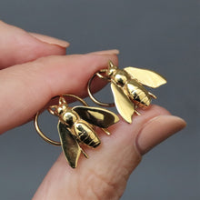 Load image into Gallery viewer, Vintage gold earrings. Vintage insect earrings. Vintage been earrings. Vintage fly earrings. Vintage figural earrings. Bee earrings. Fly earrings. Insect earrings. Gold bee earrings. Gold fly earrings. Gold insect earrings. Whimsical earrings. Quirky earrings. Whimsical jewelry. Quirky jewelry. Whimsical jewellery. Quirky jewellery.
