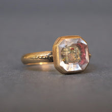 Load image into Gallery viewer, Antique 18th century Stuart crystal ring with pink foiling in 15ct gold
