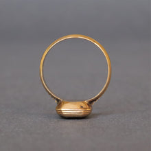 Load image into Gallery viewer, Antique 18th century Stuart crystal ring with pink foiling in 15ct gold
