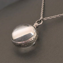 Load image into Gallery viewer, Vintage &#39;Pool of Light&#39; locket with twist chain in sterling silver
