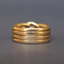 Load image into Gallery viewer, Antique Victorian era wide four-band knot ring in 18ct gold
